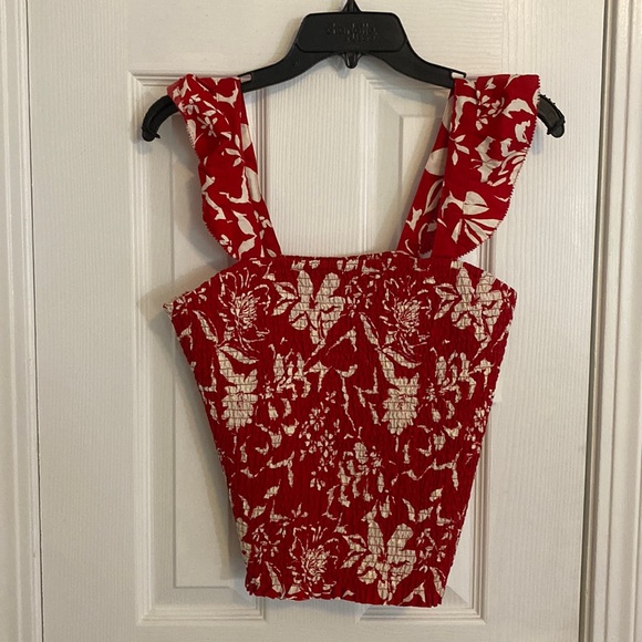 Old Navy Tops - NWT OLD NAVY Hawaiian shirt